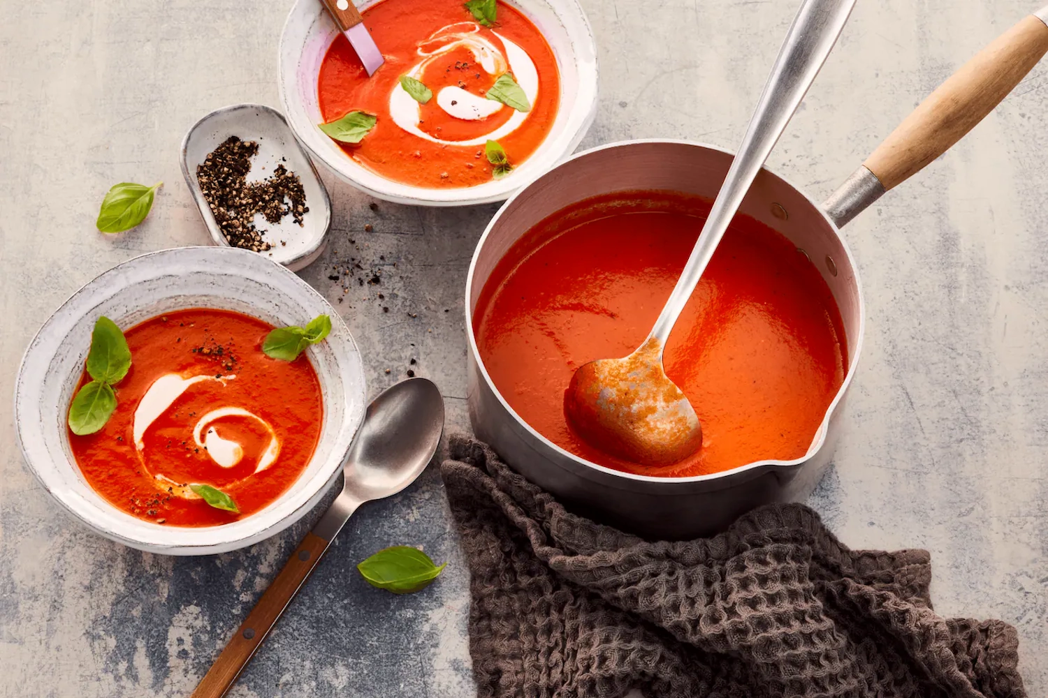 Tomaten-Paprika-Suppe